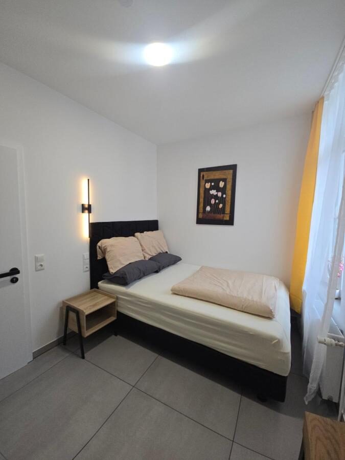 Einzelzimmer im Gap City Hotel Verden mit Schreibtisch
